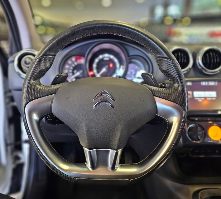Citroen C3 1.6 EXCLUSIVE 16V FLEX 4P AUTOMÁTICO 2016/2017 CARRO DEZ NOVO HAMBURGO / Carros no Vale Citroen C3 1.6 EXCLUSIVE 16V FLEX 4P AUTOMÁTICO 2016/2017 CARRO DEZ NOVO HAMBURGO / Carros no Vale