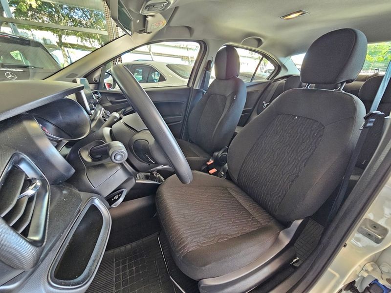 Fiat CRONOS 1.0 FIREFLY FLEX DRIVE MANUAL 2023/2024 CARRO DEZ NOVO HAMBURGO / Carros no Vale