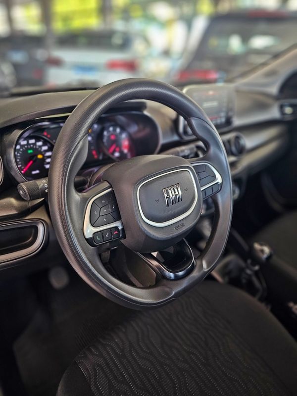 Fiat CRONOS 1.0 FIREFLY FLEX DRIVE MANUAL 2023/2024 CARRO DEZ NOVO HAMBURGO / Carros no Vale