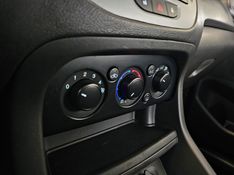Ford KA 1.5 TI-VCT FLEX SE SEDAN MANUAL 2020/2021 CARRO DEZ NOVO HAMBURGO / Carros no Vale