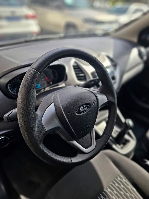 Ford KA 1.5 TI-VCT FLEX SE SEDAN MANUAL 2020/2021 CARRO DEZ NOVO HAMBURGO / Carros no Vale