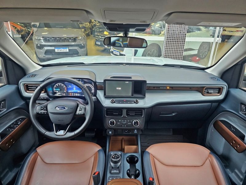 Ford MAVERICK 2.0 ECOBOOST GASOLINA LARIAT FX4 AUTOMÁTICO 2023/2023 CARRO DEZ NOVO HAMBURGO / Carros no Vale