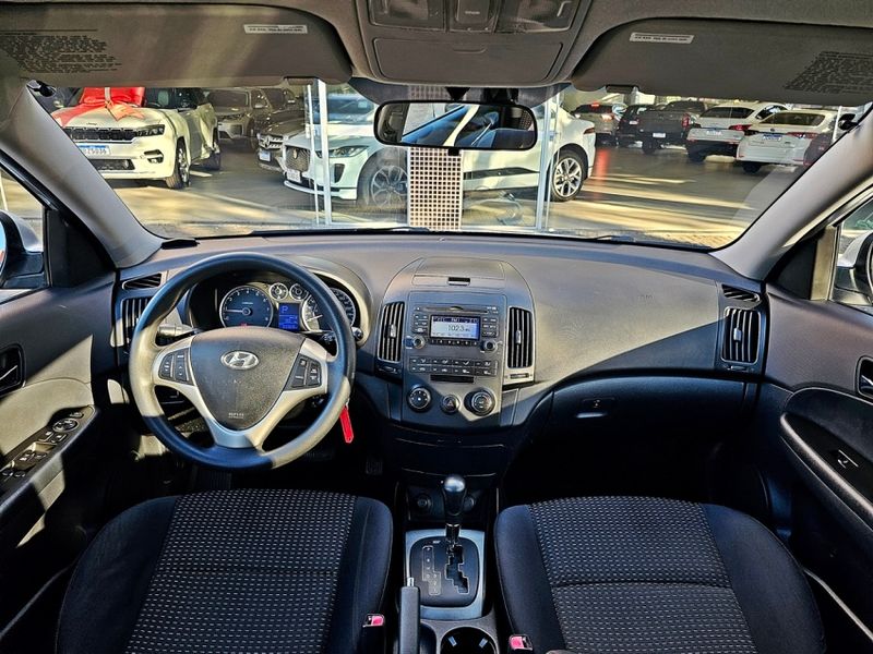 Hyundai I30 2.0 MPI 16V GASOLINA 4P AUTOMÁTICO 2009/2010 CARRO DEZ NOVO HAMBURGO / Carros no Vale Hyundai I30 2.0 MPI 16V GASOLINA 4P AUTOMÁTICO 2009/2010 CARRO DEZ NOVO HAMBURGO / Carros no Vale