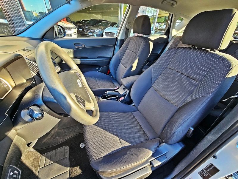 Hyundai I30 2.0 MPI 16V GASOLINA 4P AUTOMÁTICO 2009/2010 CARRO DEZ NOVO HAMBURGO / Carros no Vale Hyundai I30 2.0 MPI 16V GASOLINA 4P AUTOMÁTICO 2009/2010 CARRO DEZ NOVO HAMBURGO / Carros no Vale