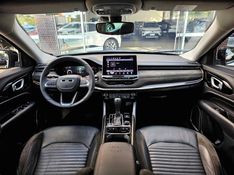 JEEP COMMANDER 2.0 TD380 TURBO DIESEL LIMITED AT9 2023/2023 CARRO DEZ NOVO HAMBURGO / Carros no Vale