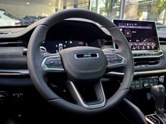 JEEP COMMANDER 2.0 TD380 TURBO DIESEL LIMITED AT9 2023/2023 CARRO DEZ NOVO HAMBURGO / Carros no Vale