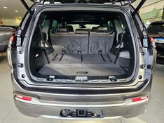 JEEP COMMANDER 2.0 TD380 TURBO DIESEL OVERLAND AT9 2022/2022 CARRO DEZ NOVO HAMBURGO / Carros no Vale