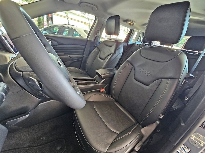 JEEP COMPASS 1.3 T270 TURBO FLEX LONGITUDE AT6 2025/2025 CARRO DEZ NOVO HAMBURGO / Carros no Vale