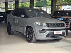 JEEP COMPASS 2.0 HURRICANE 4 TURBO GASOLINA BLACKHAWK AT9 2025/2025 CARRO DEZ NOVO HAMBURGO / Carros no Vale