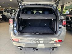 JEEP COMPASS 2.0 HURRICANE 4 TURBO GASOLINA BLACKHAWK AT9 2024/2025 CARRO DEZ NOVO HAMBURGO / Carros no Vale