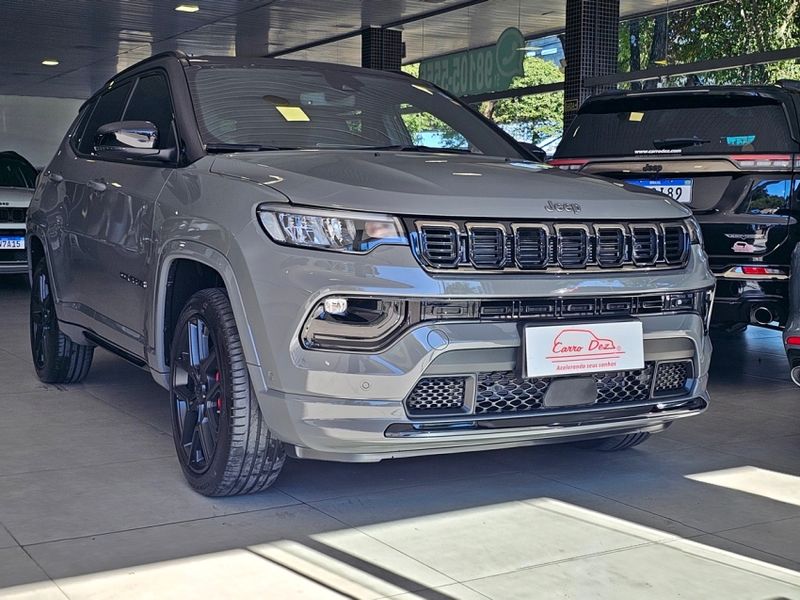 JEEP COMPASS 2.0 HURRICANE 4 TURBO GASOLINA BLACKHAWK AT9 2024/2025 CARRO DEZ NOVO HAMBURGO / Carros no Vale JEEP COMPASS 2.0 HURRICANE 4 TURBO GASOLINA BLACKHAWK AT9 2024/2025 CARRO DEZ NOVO HAMBURGO / Carros no Vale