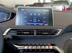 Peugeot 3008 1.6 GRIFFE THP 16V GASOLINA 4P AUTOMÁTICO 2017/2018 CARRO DEZ NOVO HAMBURGO / Carros no Vale