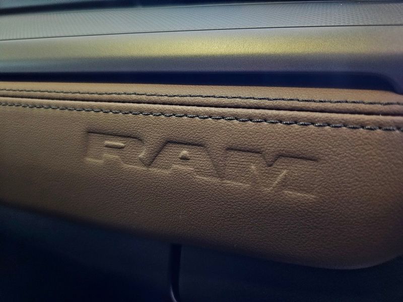 Ram RAMPAGE 2.2 TURBO DIESEL LARAMIE 4X4 AUTOMÁTICO 2025/2025 CARRO DEZ NOVO HAMBURGO / Carros no Vale Ram RAMPAGE 2.2 TURBO DIESEL LARAMIE 4X4 AUTOMÁTICO 2025/2025 CARRO DEZ NOVO HAMBURGO / Carros no Vale
