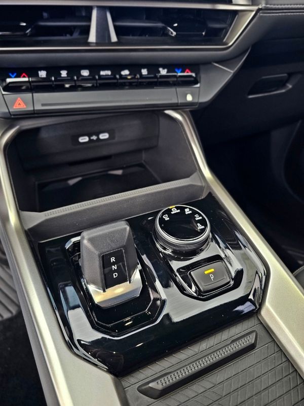 Renault BOREAL 1.3 TCE FLEX TECHNO EDC 2025/2026 CARRO DEZ NOVO HAMBURGO / Carros no Vale