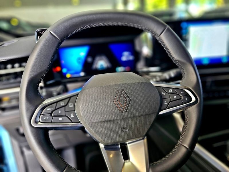 Renault BOREAL 1.3 TCE FLEX TECHNO EDC 2025/2026 CARRO DEZ NOVO HAMBURGO / Carros no Vale