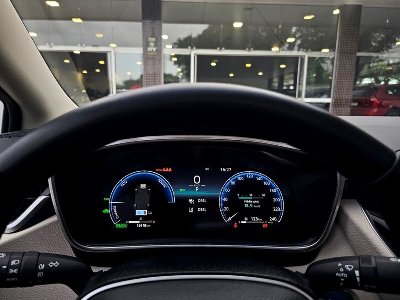 Toyota COROLLA 1.8 VVT-I HYBRID FLEX ALTIS PREMIUM CVT 2024/2024 CARRO DEZ NOVO HAMBURGO / Carros no Vale Toyota COROLLA 1.8 VVT-I HYBRID FLEX ALTIS PREMIUM CVT 2024/2024 CARRO DEZ NOVO HAMBURGO / Carros no Vale