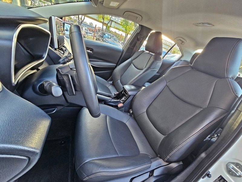 Toyota COROLLA 2.0 VVT-IE FLEX XEI DIRECT SHIFT 2024/2024 CARRO DEZ NOVO HAMBURGO / Carros no Vale Toyota COROLLA 2.0 VVT-IE FLEX XEI DIRECT SHIFT 2024/2024 CARRO DEZ NOVO HAMBURGO / Carros no Vale