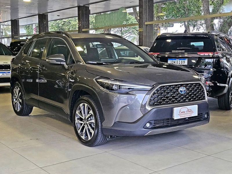 Toyota COROLLA CROSS 1.8 VVT-I HYBRID FLEX XRV CVT 2022/2023 CARRO DEZ NOVO HAMBURGO / Carros no Vale Toyota COROLLA CROSS 1.8 VVT-I HYBRID FLEX XRV CVT 2022/2023 CARRO DEZ NOVO HAMBURGO / Carros no Vale