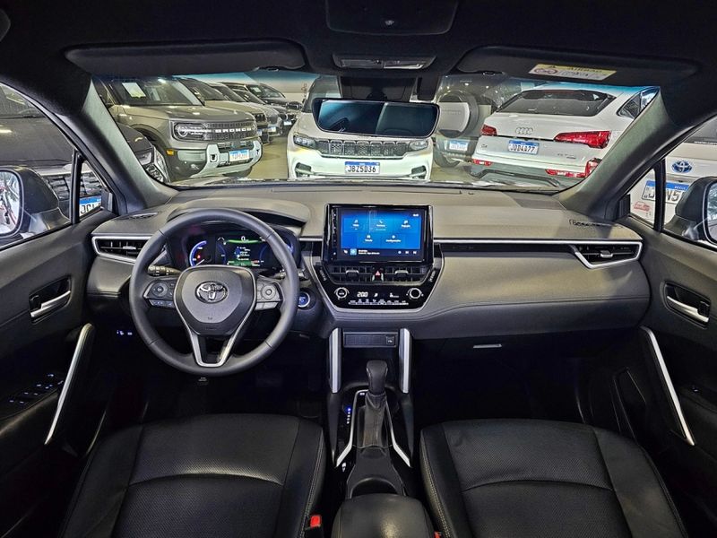 Toyota COROLLA CROSS 1.8 VVT-I HYBRID FLEX XRV CVT 2022/2023 CARRO DEZ NOVO HAMBURGO / Carros no Vale Toyota COROLLA CROSS 1.8 VVT-I HYBRID FLEX XRV CVT 2022/2023 CARRO DEZ NOVO HAMBURGO / Carros no Vale