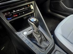 Volkswagen NIVUS 1.0 200 TSI TOTAL FLEX HIGHLINE AUTOMÁTICO 2023/2024 CARRO DEZ NOVO HAMBURGO / Carros no Vale