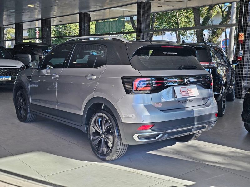 Volkswagen T-CROSS 1.4 250 TSI TOTAL FLEX HIGHLINE AUTOMÁTICO 2023/2024 CARRO DEZ NOVO HAMBURGO / Carros no Vale