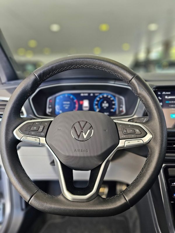 Volkswagen T-CROSS 1.4 250 TSI TOTAL FLEX HIGHLINE AUTOMÁTICO 2023/2024 CARRO DEZ NOVO HAMBURGO / Carros no Vale