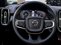 Volvo XC40 1.5 T5 RECHARGE INSCRIPTION GEARTRONIC 2021/2021 CARRO DEZ NOVO HAMBURGO / Carros no Vale