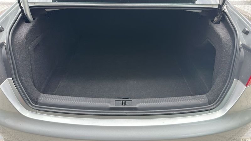 Audi A4 2.0 TFSI ATTRACTION 180CV GASOLINA 4P MULTITRONIC 2012/2013 CARRO AUTOMARCAS CAXIAS DO SUL / Carros no Vale