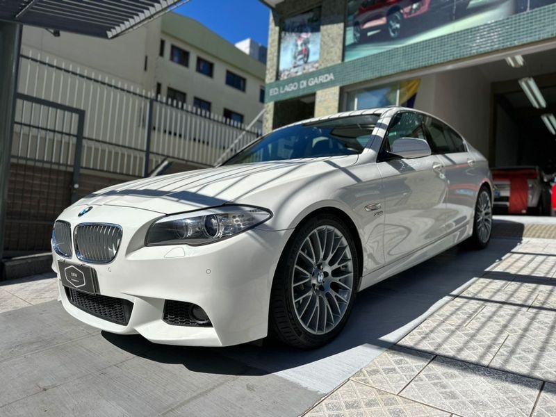 BMW 550i 4.4 SEDAN V8 32V GASOLINA 4P AUTOMÁTICO 2011/2011 CARRO AUTOMARCAS CAXIAS DO SUL / Carros no Vale