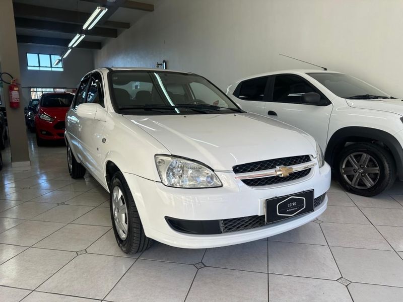 Chevrolet CLASSIC 1.0 MPFI LS 8V FLEX 4P MANUAL 2011/2012 CARRO AUTOMARCAS CAXIAS DO SUL / Carros no Vale