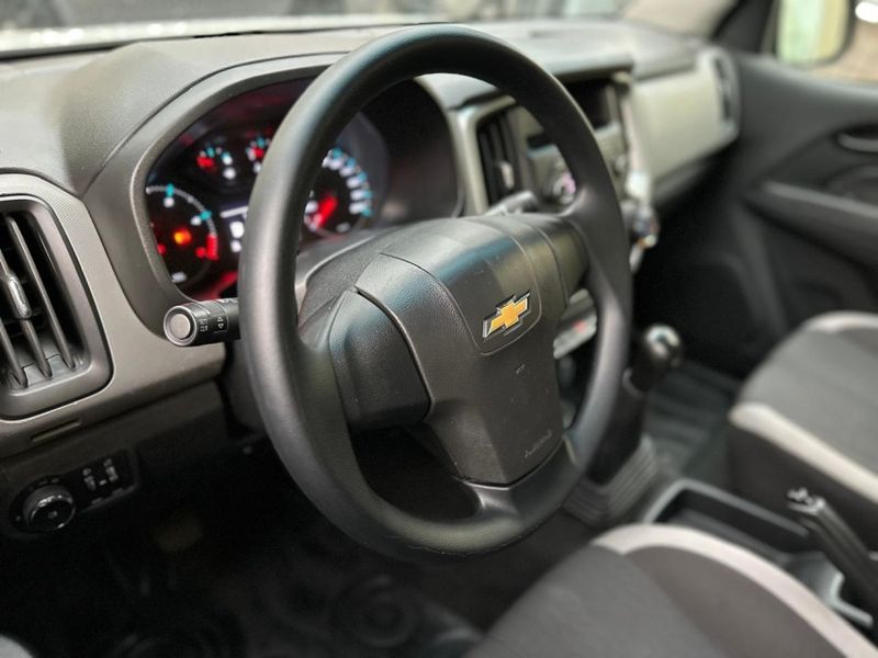 Chevrolet S10 2.8 16V TURBO DIESEL LS CD 4X4 MANUAL 2022/2023 CARRO AUTOMARCAS CAXIAS DO SUL / Carros no Vale Chevrolet S10 2.8 16V TURBO DIESEL LS CD 4X4 MANUAL 2022/2023 CARRO AUTOMARCAS CAXIAS DO SUL / Carros no Vale