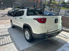 Fiat TORO 2.0 16V TURBO DIESEL FREEDOM 4WD MANUAL 2017/2018 CARRO AUTOMARCAS CAXIAS DO SUL / Carros no Vale