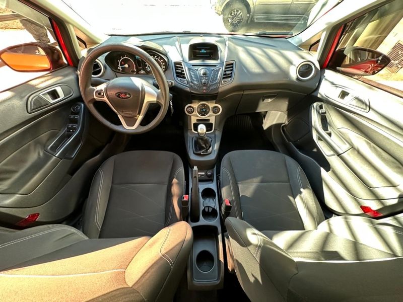 Ford FIESTA 1.6 SEL HATCH 16V FLEX 4P MANUAL 2017/2017 CARRO AUTOMARCAS CAXIAS DO SUL / Carros no Vale Ford FIESTA 1.6 SEL HATCH 16V FLEX 4P MANUAL 2017/2017 CARRO AUTOMARCAS CAXIAS DO SUL / Carros no Vale