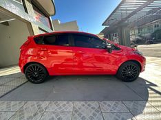 Ford FIESTA 1.6 SEL HATCH 16V FLEX 4P MANUAL 2017/2017 CARRO AUTOMARCAS CAXIAS DO SUL / Carros no Vale