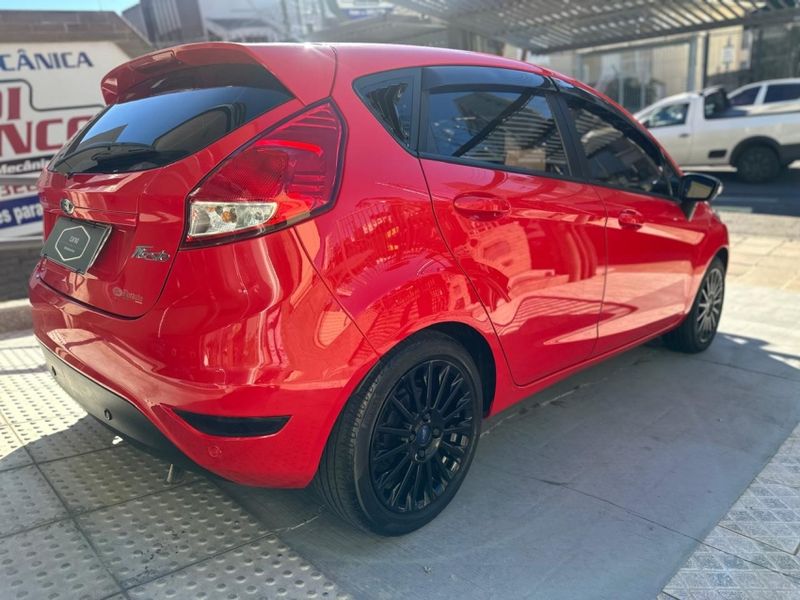 Ford FIESTA 1.6 SEL HATCH 16V FLEX 4P MANUAL 2017/2017 CARRO AUTOMARCAS CAXIAS DO SUL / Carros no Vale Ford FIESTA 1.6 SEL HATCH 16V FLEX 4P MANUAL 2017/2017 CARRO AUTOMARCAS CAXIAS DO SUL / Carros no Vale