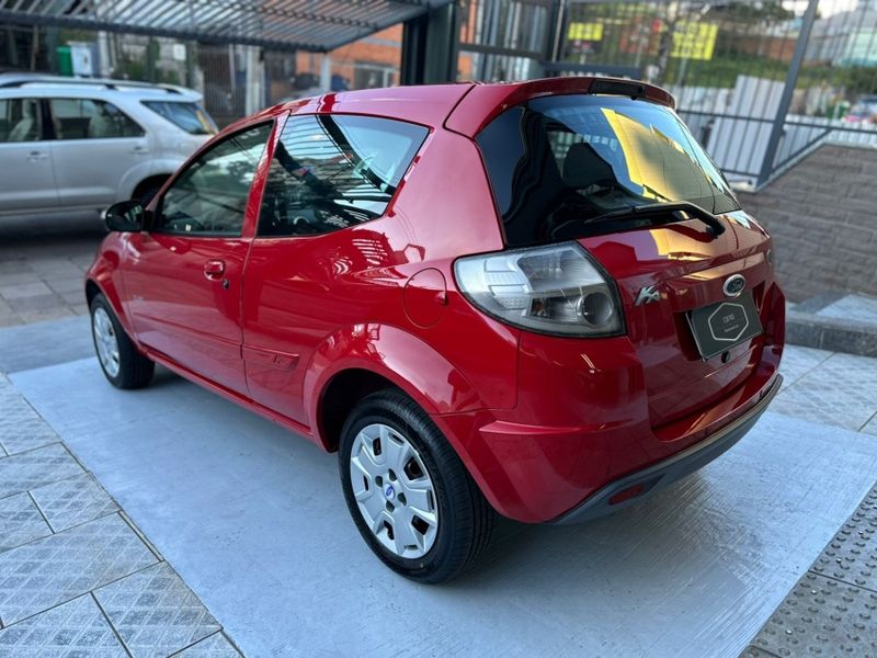 Ford KA 1.0 MPI 8V FLEX 2P MANUAL 2012/2013 CARRO AUTOMARCAS CAXIAS DO SUL / Carros no Vale Ford KA 1.0 MPI 8V FLEX 2P MANUAL 2012/2013 CARRO AUTOMARCAS CAXIAS DO SUL / Carros no Vale