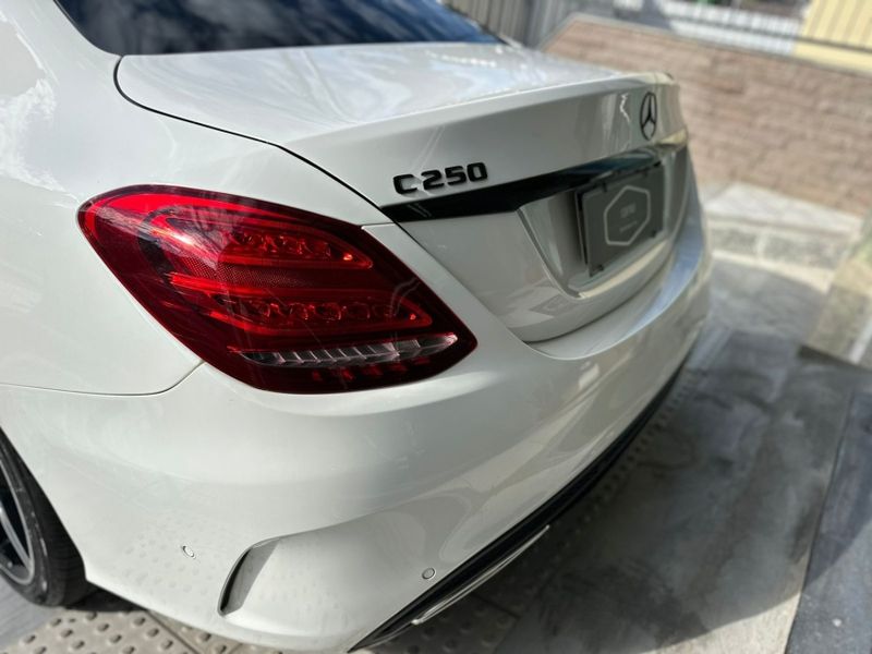 Mercedes-Benz C 250 2.0 CGI SPORT TURBO 16V GASOLINA 4P AUTOMÁTICO 2015/2016 CARRO AUTOMARCAS CAXIAS DO SUL / Carros no Vale Mercedes-Benz C 250 2.0 CGI SPORT TURBO 16V GASOLINA 4P AUTOMÁTICO 2015/2016 CARRO AUTOMARCAS CAXIAS DO SUL / Carros no Vale