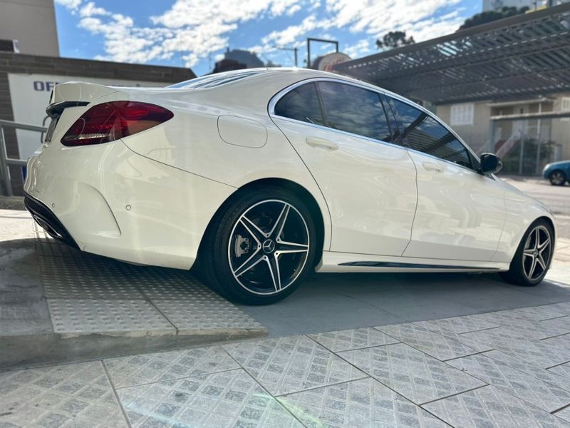 Mercedes-Benz C 250 2.0 CGI SPORT TURBO 16V GASOLINA 4P AUTOMÁTICO 2015/2016 CARRO AUTOMARCAS CAXIAS DO SUL / Carros no Vale Mercedes-Benz C 250 2.0 CGI SPORT TURBO 16V GASOLINA 4P AUTOMÁTICO 2015/2016 CARRO AUTOMARCAS CAXIAS DO SUL / Carros no Vale