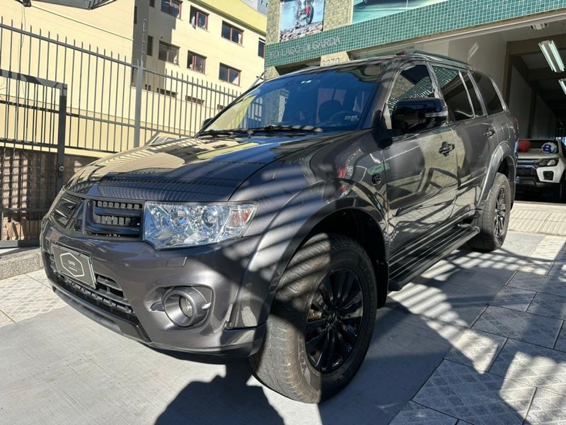 Mitsubishi PAJERO DAKAR 3.2 4X4 16V TURBO INTERCOOLER DIESEL 4P AUTOMÁTICO 2014/2015 CARRO AUTOMARCAS CAXIAS DO SUL / Carros no Vale Mitsubishi PAJERO DAKAR 3.2 4X4 16V TURBO INTERCOOLER DIESEL 4P AUTOMÁTICO 2014/2015 CARRO AUTOMARCAS CAXIAS DO SUL / Carros no Vale