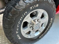 Ram 2500 6.7 LARAMIE 4X4 CD I6 TURBO DIESEL 4P AUTOMÁTICO 2016/2017 CARRO AUTOMARCAS CAXIAS DO SUL / Carros no Vale