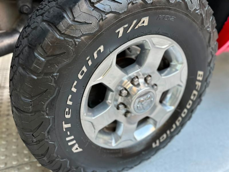 Ram 2500 6.7 LARAMIE 4X4 CD I6 TURBO DIESEL 4P AUTOMÁTICO 2016/2017 CARRO AUTOMARCAS CAXIAS DO SUL / Carros no Vale Ram 2500 6.7 LARAMIE 4X4 CD I6 TURBO DIESEL 4P AUTOMÁTICO 2016/2017 CARRO AUTOMARCAS CAXIAS DO SUL / Carros no Vale