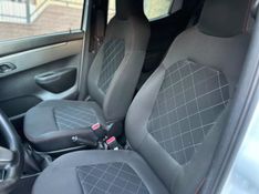 Renault KWID 1.0 12V SCE FLEX ZEN MANUAL 2023/2024 CARRO AUTOMARCAS CAXIAS DO SUL / Carros no Vale