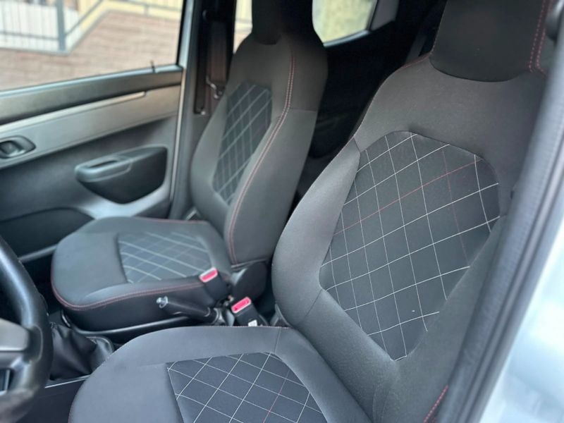 Renault KWID 1.0 12V SCE FLEX ZEN MANUAL 2023/2024 CARRO AUTOMARCAS CAXIAS DO SUL / Carros no Vale Renault KWID 1.0 12V SCE FLEX ZEN MANUAL 2023/2024 CARRO AUTOMARCAS CAXIAS DO SUL / Carros no Vale