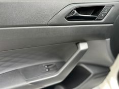 Volkswagen POLO 1.0 MPI TRACK MANUAL 2023/2023 CARRO AUTOMARCAS CAXIAS DO SUL / Carros no Vale
