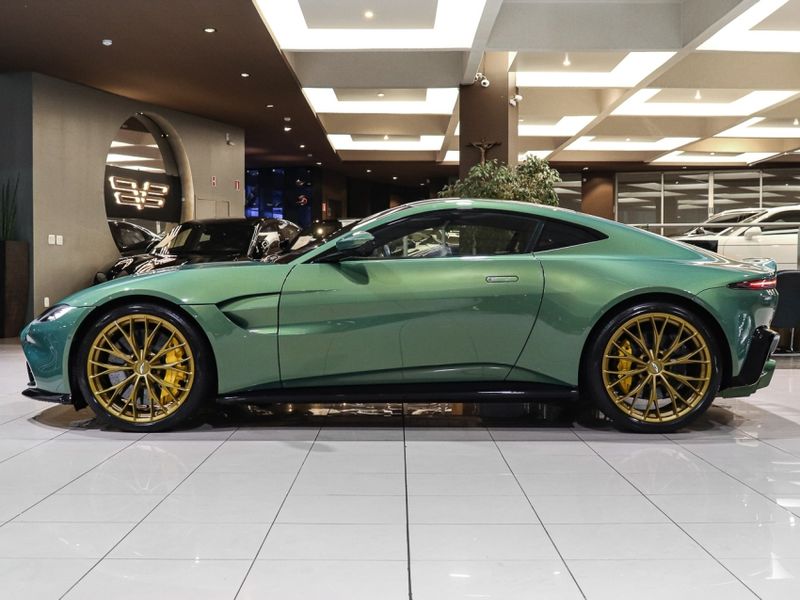 Aston Martin VANTAGE 4.0 V8 TURBO GASOLINA COUPÉ AUTOMÁTICO 2022/2023 VIA BELLA VEÍCULOS ESPECIAIS CAXIAS DO SUL / Carros no Vale Aston Martin VANTAGE 4.0 V8 TURBO GASOLINA COUPÉ AUTOMÁTICO 2022/2023 VIA BELLA VEÍCULOS ESPECIAIS CAXIAS DO SUL / Carros no Vale