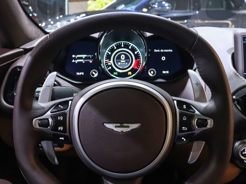 Aston Martin VANTAGE 4.0 V8 TURBO GASOLINA COUPÉ AUTOMÁTICO 2022/2023 VIA BELLA VEÍCULOS ESPECIAIS CAXIAS DO SUL / Carros no Vale Aston Martin VANTAGE 4.0 V8 TURBO GASOLINA COUPÉ AUTOMÁTICO 2022/2023 VIA BELLA VEÍCULOS ESPECIAIS CAXIAS DO SUL / Carros no Vale