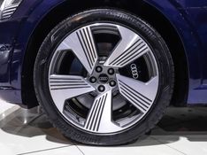 Audi E-TRON ELÉTRICO SPORTBACK PERFORMANCE QUATTRO 2022/2022 VIA BELLA VEÍCULOS ESPECIAIS CAXIAS DO SUL / Carros no Vale