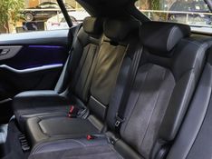 Audi Q8 3.0 TFSI GASOLINA PERFORMANCE BLACK QUATTRO TIPTRONIC 2022/2022 VIA BELLA VEÍCULOS ESPECIAIS CAXIAS DO SUL / Carros no Vale