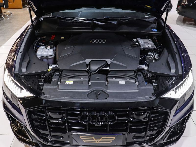 Audi Q8 3.0 TFSI GASOLINA PERFORMANCE BLACK QUATTRO TIPTRONIC 2022/2022 VIA BELLA VEÍCULOS ESPECIAIS CAXIAS DO SUL / Carros no Vale Audi Q8 3.0 TFSI GASOLINA PERFORMANCE BLACK QUATTRO TIPTRONIC 2022/2022 VIA BELLA VEÍCULOS ESPECIAIS CAXIAS DO SUL / Carros no Vale