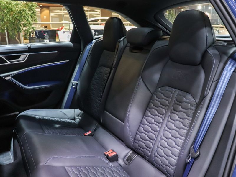 Audi RS6 4.0 V8 TFSI MHEV AVANT PERFORMANCE TIPTRONIC 2024/2025 VIA BELLA VEÍCULOS ESPECIAIS CAXIAS DO SUL / Carros no Vale Audi RS6 4.0 V8 TFSI MHEV AVANT PERFORMANCE TIPTRONIC 2024/2025 VIA BELLA VEÍCULOS ESPECIAIS CAXIAS DO SUL / Carros no Vale